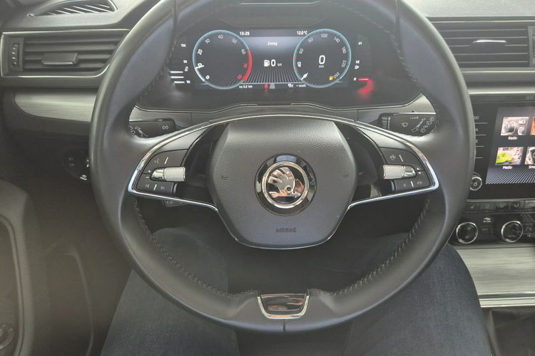 Skoda Superb zdjęcie 24