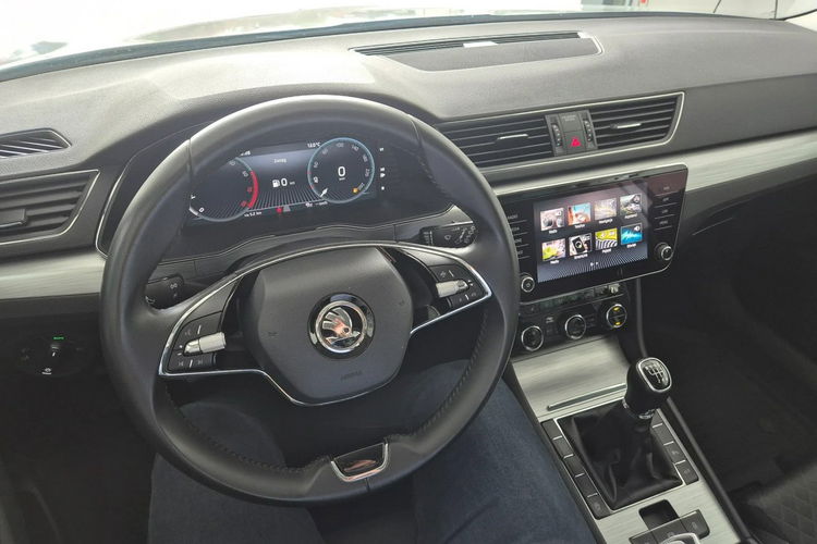 Skoda Superb zdjęcie 27