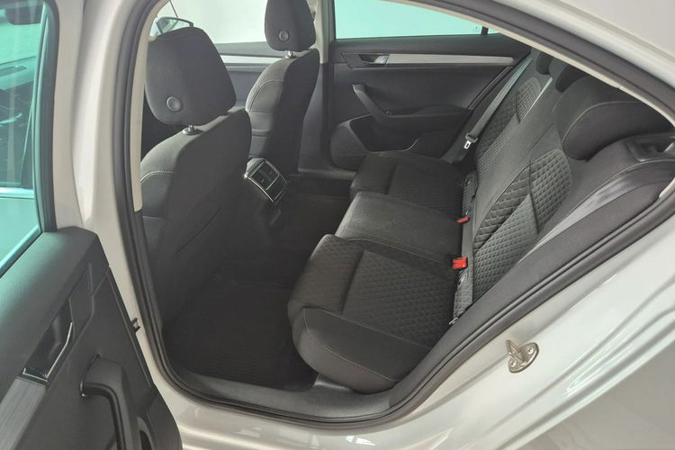 Skoda Superb zdjęcie 29