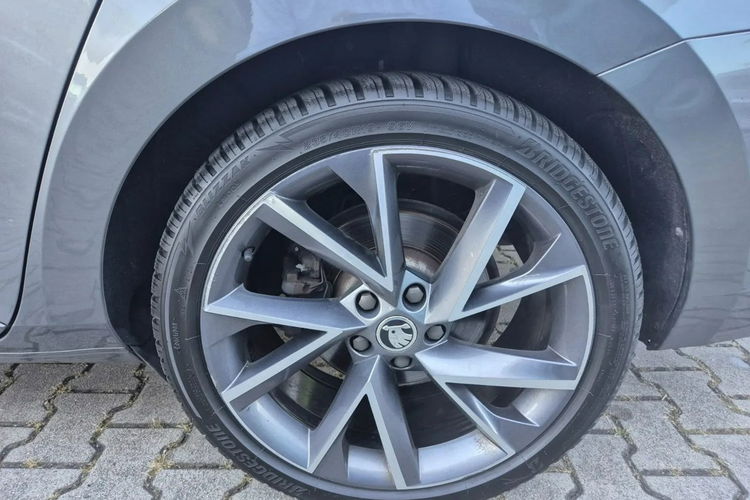 Skoda Superb zdjęcie 31