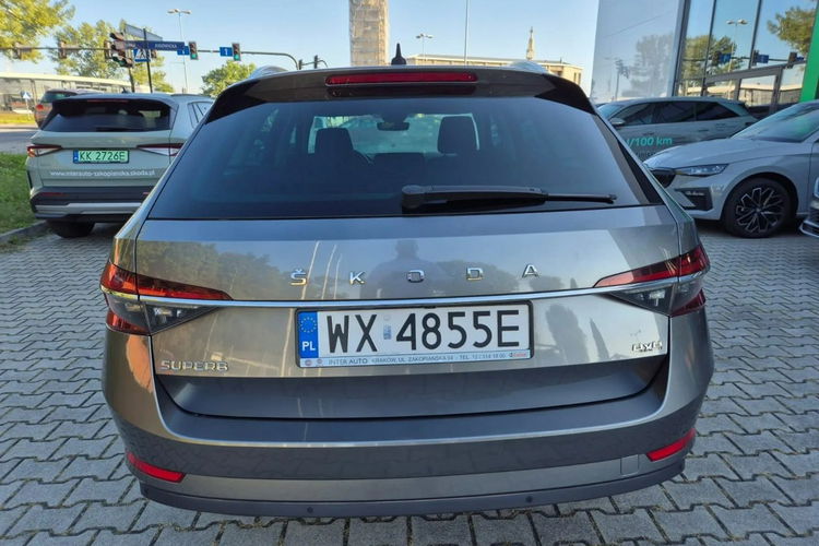 Skoda Superb zdjęcie 8