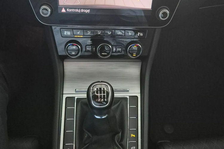 Skoda Superb zdjęcie 19