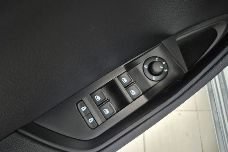 Skoda Superb zdjęcie 23