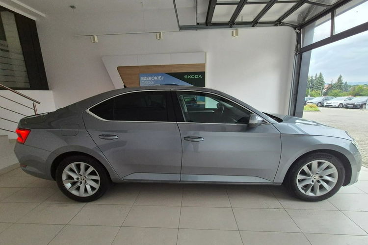 Skoda Superb zdjęcie 3