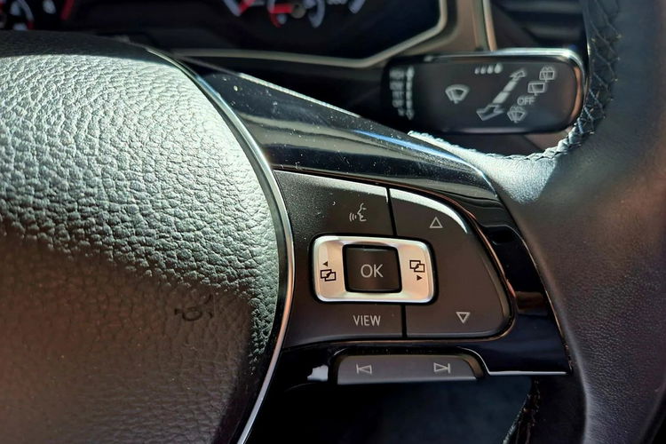 Volkswagen T-Roc zdjęcie 17