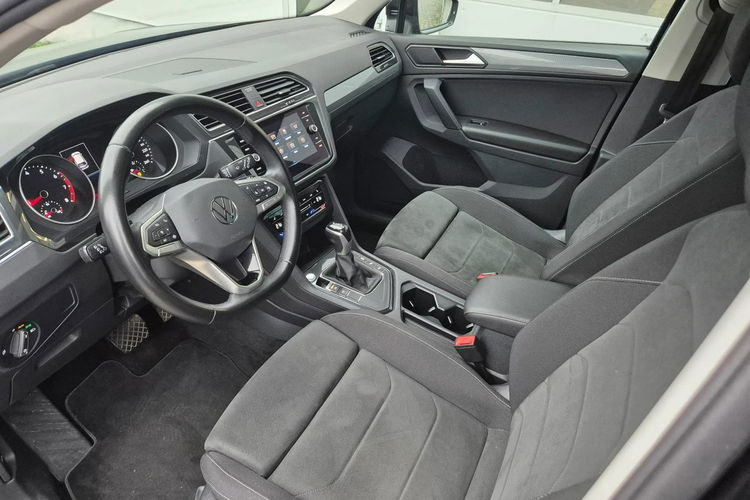 Volkswagen Tiguan zdjęcie 13