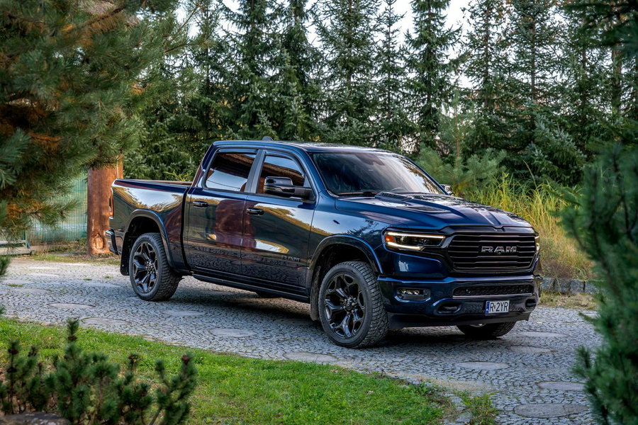 1500 5.7 V8 Limited / eTorque / LIFTOWY Model / Bogata opcja 2024 Fv-Marża zdjęcie 