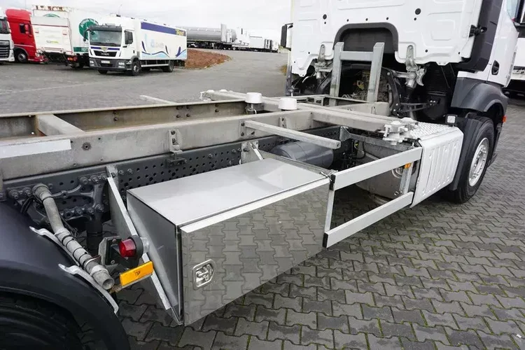 Mercedes / ACTROS / 2553 / ACC / E 6 / BDF + WINDA / 7.15 , 7.45, 7.82 M / OŚ SKRĘTNA / RETARDER zdjęcie 14