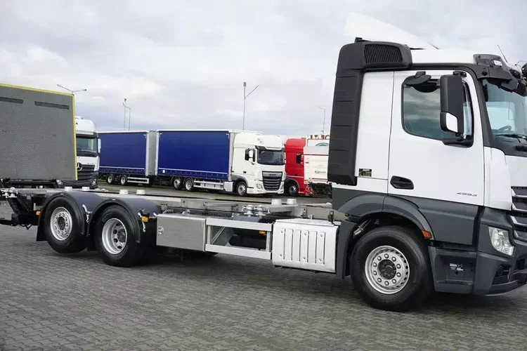 Mercedes / ACTROS / 2553 / ACC / E 6 / BDF + WINDA / 7.15 , 7.45, 7.82 M / OŚ SKRĘTNA / RETARDER zdjęcie 25