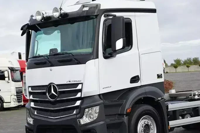 Mercedes / ACTROS / 2553 / ACC / E 6 / BDF + WINDA / 7.15 , 7.45, 7.82 M / OŚ SKRĘTNA / RETARDER zdjęcie 29