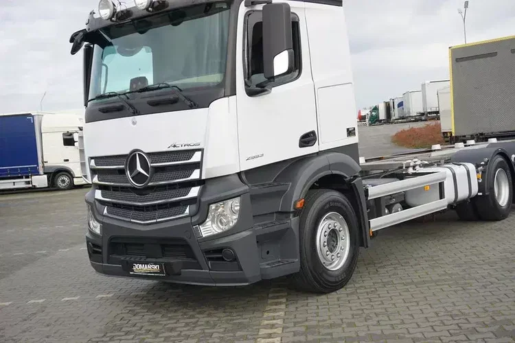 Mercedes / ACTROS / 2553 / ACC / E 6 / BDF + WINDA / 7.15 , 7.45, 7.82 M / OŚ SKRĘTNA / RETARDER zdjęcie 31