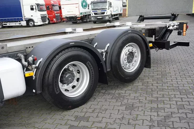 Mercedes / ACTROS / 2553 / ACC / E 6 / BDF + WINDA / 7.15 , 7.45, 7.82 M / OŚ SKRĘTNA / RETARDER zdjęcie 34