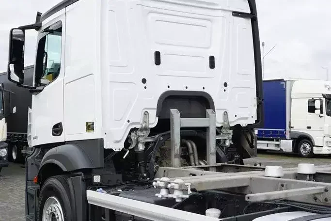 Mercedes / ACTROS / 2553 / ACC / E 6 / BDF + WINDA / 7.15 , 7.45, 7.82 M / OŚ SKRĘTNA / RETARDER zdjęcie 39