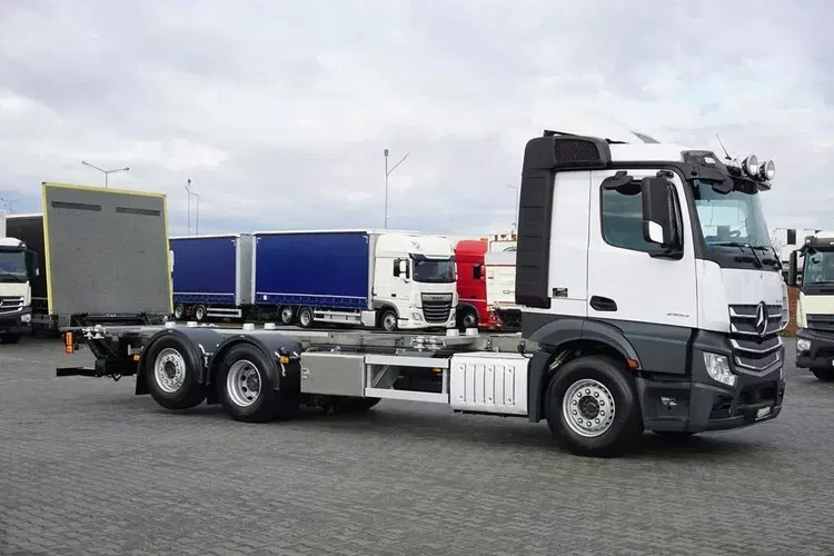 Mercedes / ACTROS / 2553 / ACC / E 6 / BDF + WINDA / 7.15 , 7.45, 7.82 M / OŚ SKRĘTNA / RETARDER zdjęcie 4