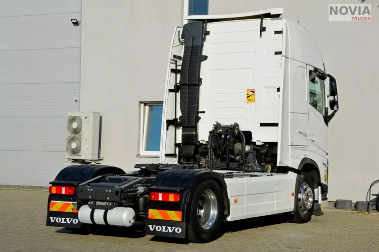 Volvo FH 500 XL / FULL LED / KLIMA POST / ALUSY / ZŁOTY KONTRAKT zdjęcie 12