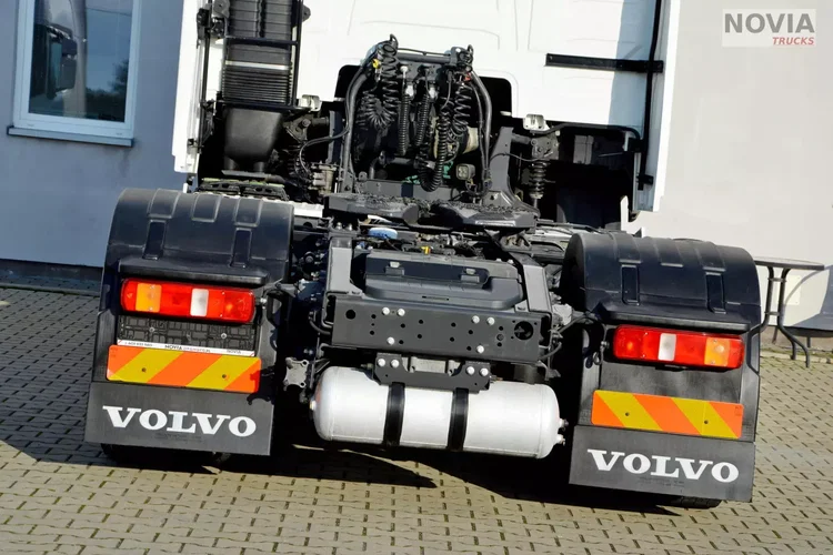 Volvo FH 500 XL / FULL LED / KLIMA POST / ALUSY / ZŁOTY KONTRAKT zdjęcie 14