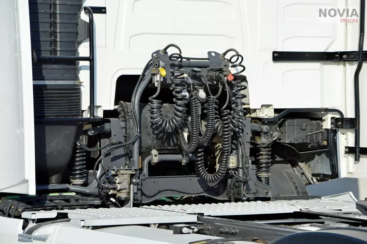 Volvo FH 500 XL / FULL LED / KLIMA POST / ALUSY / ZŁOTY KONTRAKT zdjęcie 21