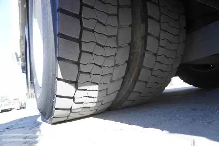 Mercedes Actros 2548 MP5 6x2 / Chłodnia Schmitz 19 EPAL / 2023 zdjęcie 14