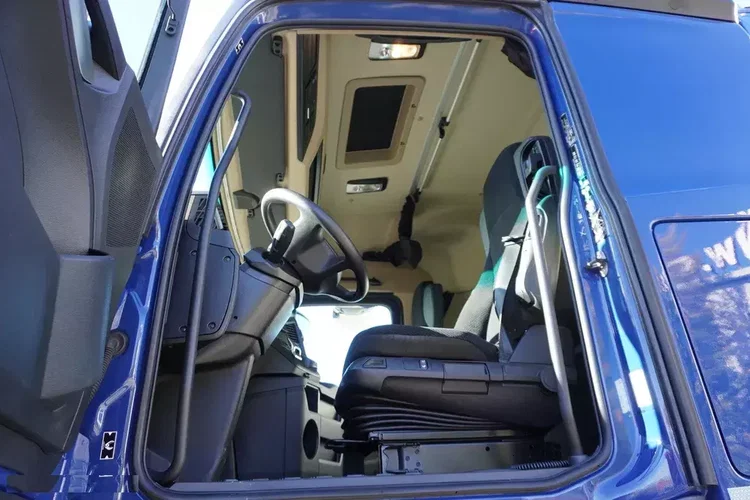 Mercedes Actros 2548 MP5 6x2 / Chłodnia Schmitz 19 EPAL / 2023 zdjęcie 18
