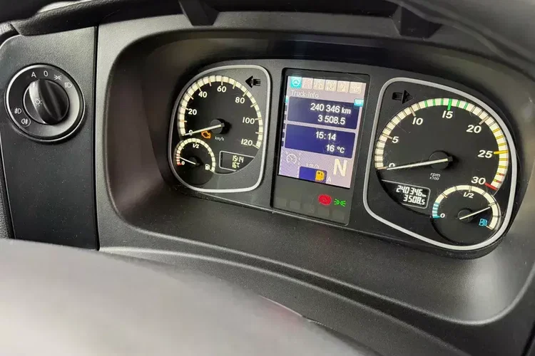 Mercedes ATEGO 1524 zdjęcie 10