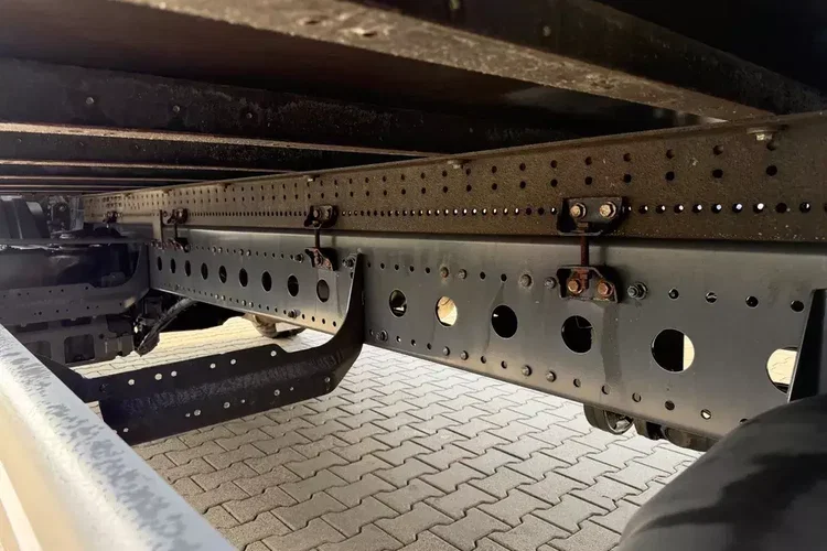 Mercedes ATEGO 1318 IZOTERMA 20 PALET zdjęcie 16