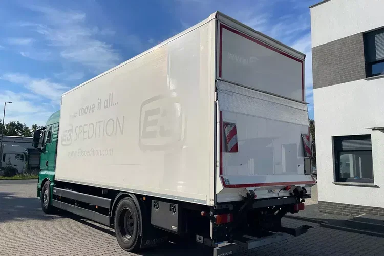 MAN TGX 18.420/ KONTENER 7.2m zdjęcie 8