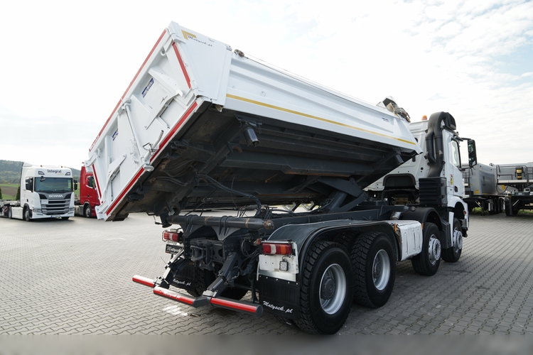 Mercedes -BENZ AROCS 3243 / 8x4 / WYWROTKA DWUSTRONNA / HYDROBURTA / BORDMATIC / HYDROKLAPA / OPONY 100% / 2016 /  zdjęcie 9