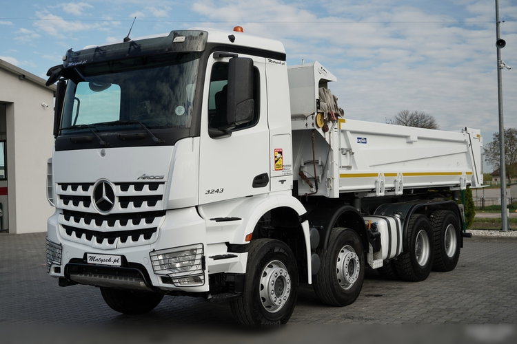 Mercedes -BENZ AROCS 3243 / 8x4 / WYWROTKA DWUSTRONNA / HYDROBURTA / BORDMATIC / HYDROKLAPA / OPONY 100% / 2016 /  zdjęcie 12