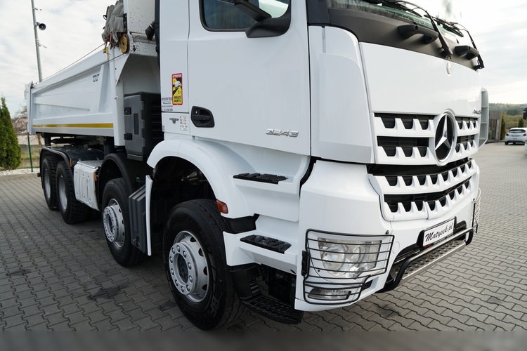 Mercedes -BENZ AROCS 3243 / 8x4 / WYWROTKA DWUSTRONNA / HYDROBURTA / BORDMATIC / HYDROKLAPA / OPONY 100% / 2016 /  zdjęcie 16