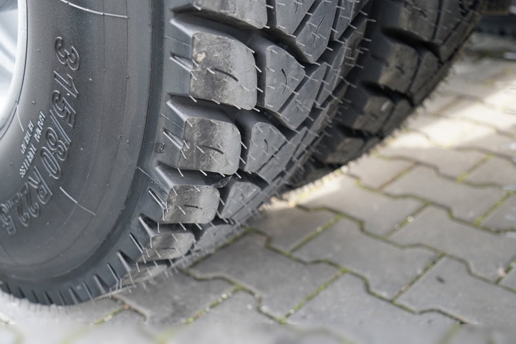 Mercedes -BENZ AROCS 3243 / 8x4 / WYWROTKA DWUSTRONNA / HYDROBURTA / BORDMATIC / HYDROKLAPA / OPONY 100% / 2016 /  zdjęcie 29