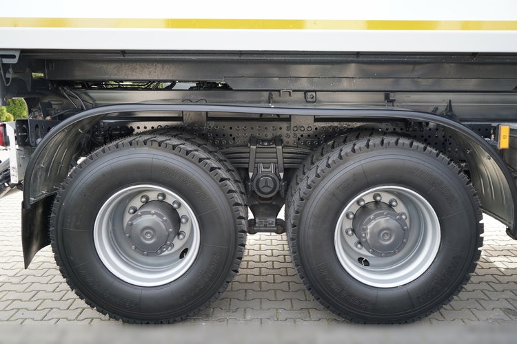 Mercedes -BENZ AROCS 3243 / 8x4 / WYWROTKA DWUSTRONNA / HYDROBURTA / BORDMATIC / HYDROKLAPA / OPONY 100% / 2016 /  zdjęcie 30