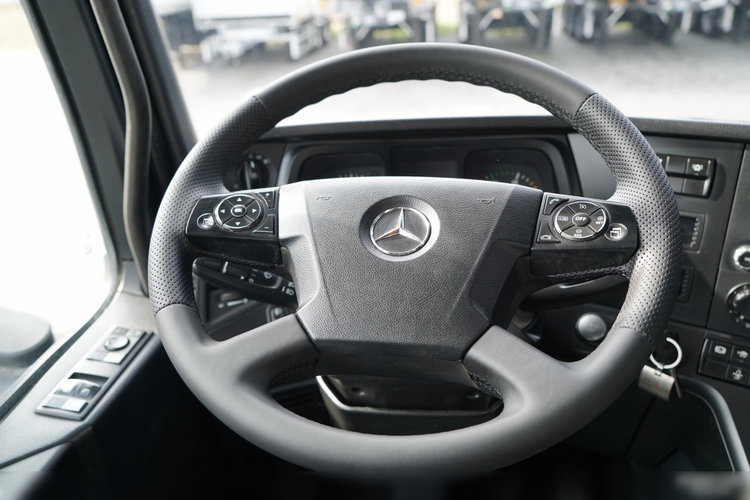 Mercedes -BENZ AROCS 3243 / 8x4 / WYWROTKA DWUSTRONNA / HYDROBURTA / BORDMATIC / HYDROKLAPA / OPONY 100% / 2016 /  zdjęcie 38