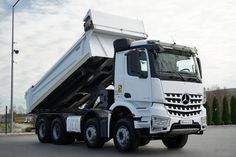 Mercedes -BENZ AROCS 3243 / 8x4 / WYWROTKA DWUSTRONNA / HYDROBURTA / BORDMATIC / HYDROKLAPA / OPONY 100% / 2016 /  zdjęcie 6