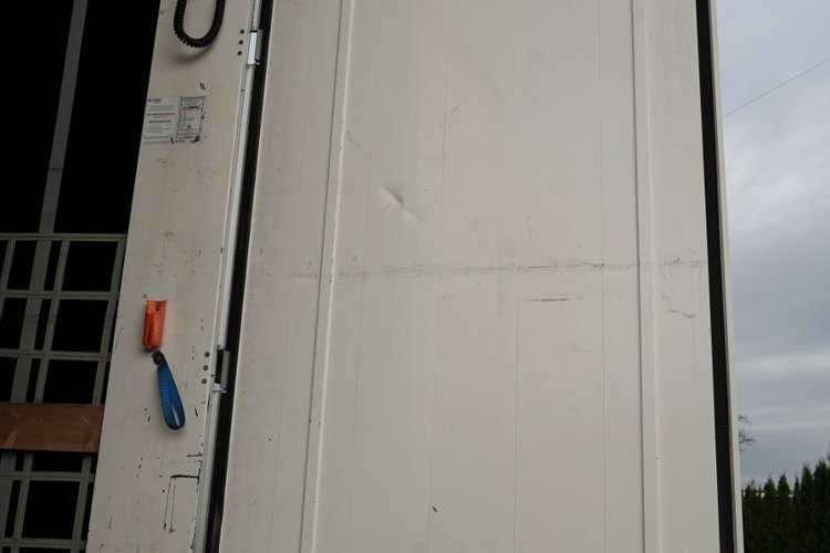 Renault T 440 / 6X2 / SOLÓWKA / FIRANKA 9.5 M / KLIMA POSTOJOWA / WINDA / ALUFELGI / OŚ PODNOSZONA zdjęcie 20