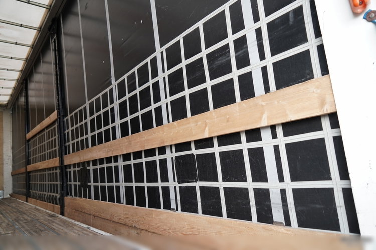 Renault T 440 / 6X2 / SOLÓWKA / FIRANKA 9.5 M / KLIMA POSTOJOWA / WINDA / ALUFELGI / OŚ PODNOSZONA zdjęcie 23