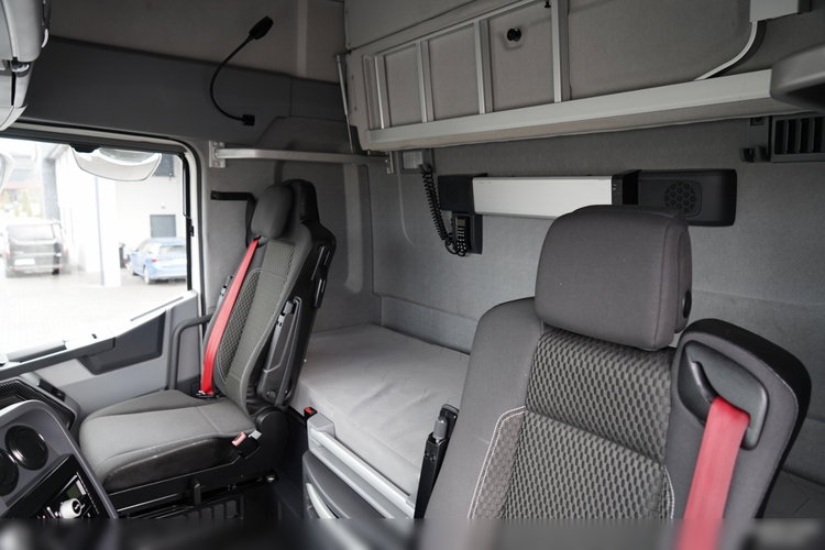 Renault T 440 / 6X2 / SOLÓWKA / FIRANKA 9.5 M / KLIMA POSTOJOWA / WINDA / ALUFELGI / OŚ PODNOSZONA zdjęcie 38