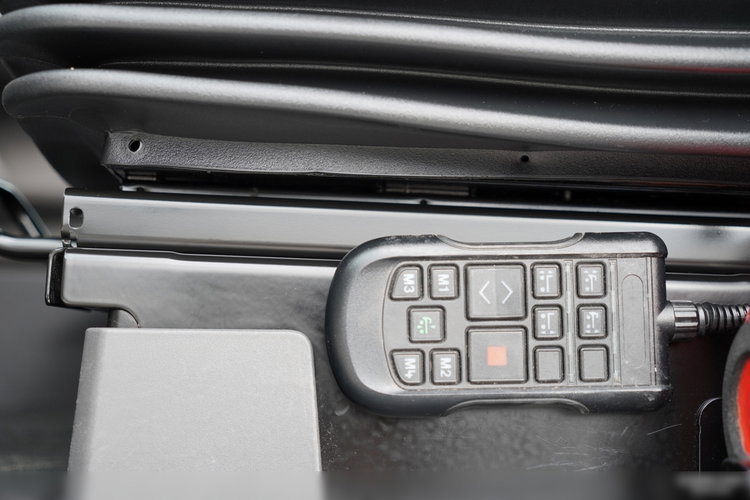 Scania S 500 / RETARDER / KLIMA POSTOJOWA / CAŁA NA PODUSZKACH / SKÓRY / zdjęcie 23