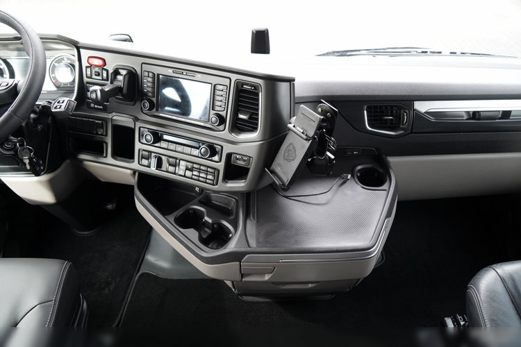 Scania S 500 / RETARDER / KLIMA POSTOJOWA / CAŁA NA PODUSZKACH / SKÓRY / zdjęcie 31