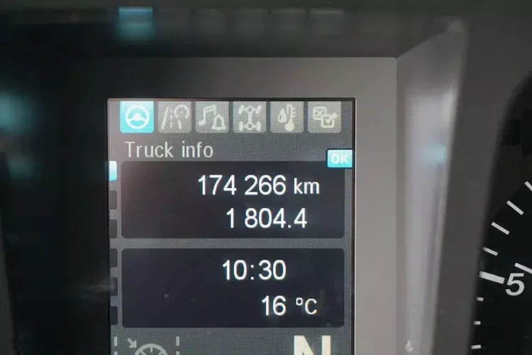 Mercedes ANTOS / 2535 / EURO 6 / CHŁODNIA + WINDA / 23 PALETY / OŚ SKRĘTNA zdjęcie 11