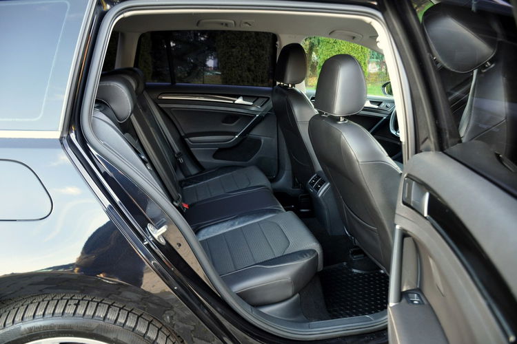 Volkswagen Golf 2.0TDI(150KM) Radar ACC Xenon Led Navi Masaże Skóry Chrom Alu18"ASO VW zdjęcie 19