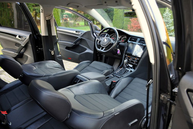 Volkswagen Golf 2.0TDI(150KM) Radar ACC Xenon Led Navi Masaże Skóry Chrom Alu18"ASO VW zdjęcie 24
