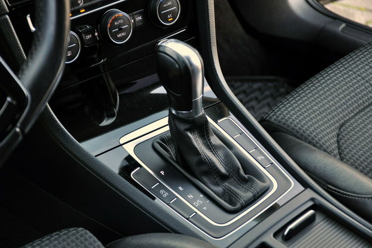 Volkswagen Golf 2.0TDI(150KM) Radar ACC Xenon Led Navi Masaże Skóry Chrom Alu18"ASO VW zdjęcie 34