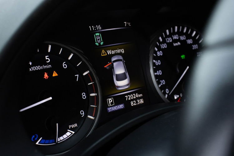 Infiniti Q50 R E Z E R W A C J A zdjęcie 15