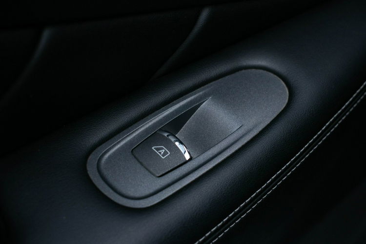 Infiniti Q50 R E Z E R W A C J A zdjęcie 30