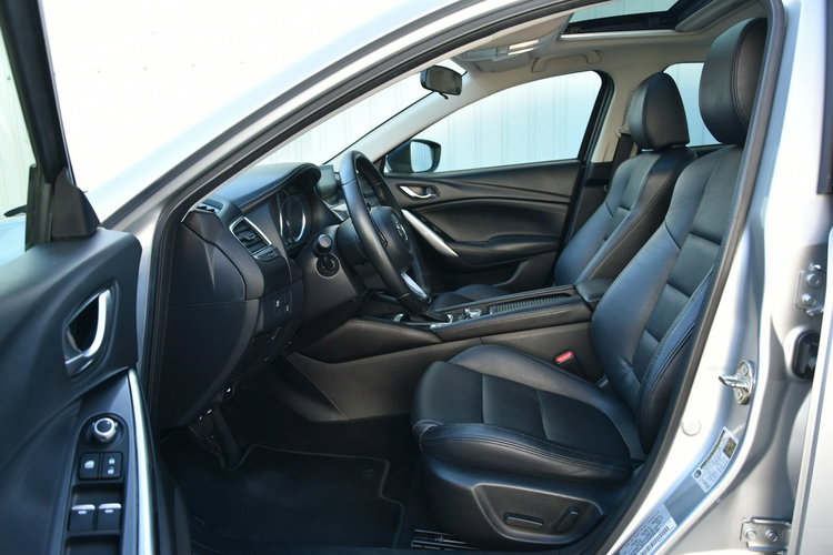 Mazda 6 2.5 192KM Automat 2017r. Skóra Kamera Xenon Grand Touring zdjęcie 16