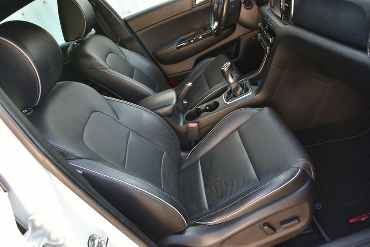 Kia Sportage GTline 2.0CRDi 136KM 2017r. AWD 4x4 JBL LED Skóra Panorama Kamera zdjęcie 36