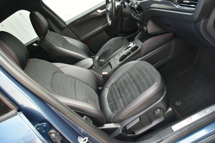 Ford Kuga ST line 2.0TDCi 190KM Automat 2020r. AWD FullLED HeadUp Virtual Kamera zdjęcie 29