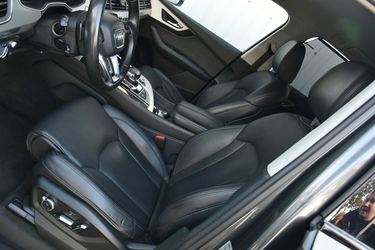 Audi SQ7 Quattro V8 4.0TDi 435KM 2017r. 7os. MATRIX HeadUp Virtual nightVision zdjęcie 15