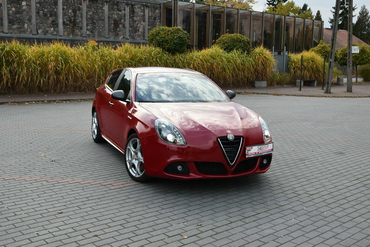 Alfa Romeo Giulietta 1.75TBi 234KM Manual 2011r. QV pakiet DNA Rosso LED Skóra zdjęcie 20