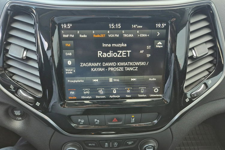 Jeep Cherokee zdjęcie 18